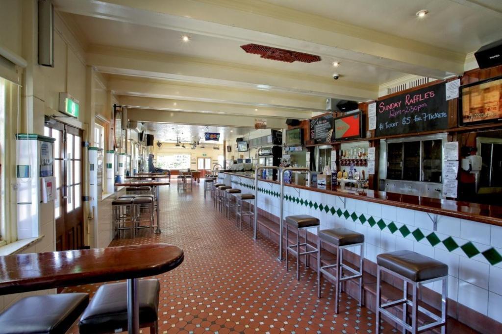 Canungra Hotel Extérieur photo